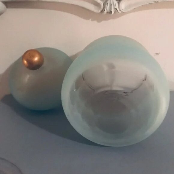 EUC Vintage Ombre Beautiful Light Baby Blue Gold Glass Candy Dish Lid 7-8” Vase - Picture 5 of 7